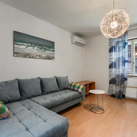 Apartman Klarin Zára