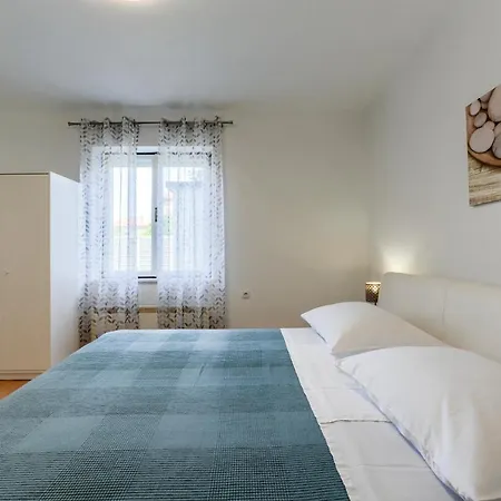 Apartman Klarin Zára